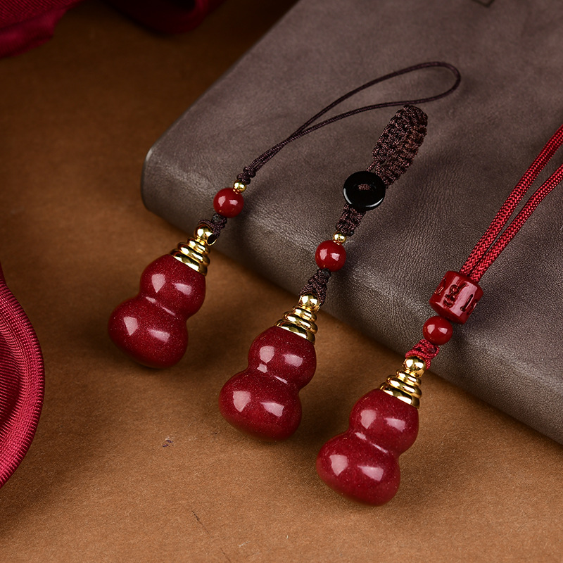 Phone Accessories Red - Le pendentif gourde peut ouvrir une